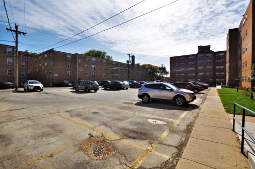 6123 Damen Ave, Chicago IL  60636-2132 exterior