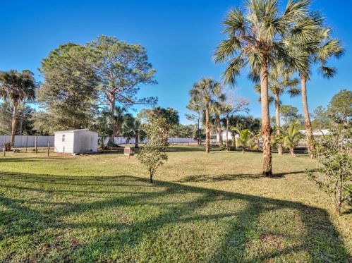 711 10 St, Naples FL 34117-9329 exterior