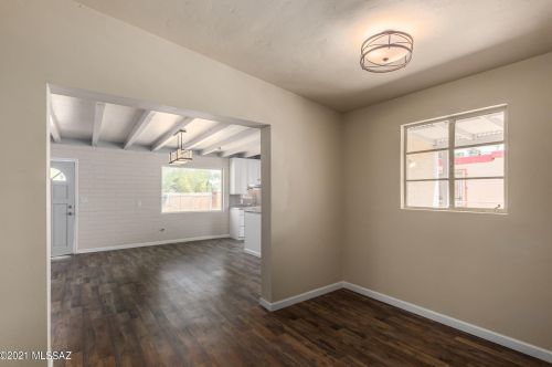 2305 19th St, Tucson AZ  85719-7016 exterior