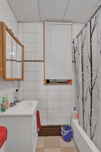 1920 Rockwell St, Chicago IL 60647-4245 exterior