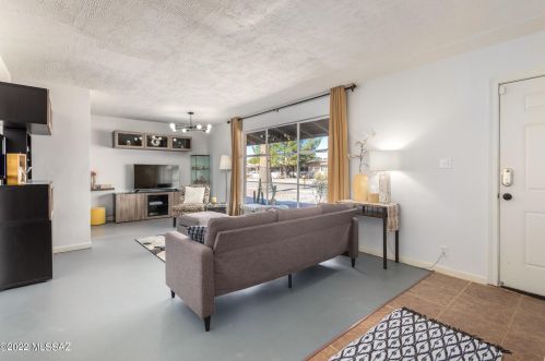 5426 20 St, Tucson AZ 85711-5012 exterior