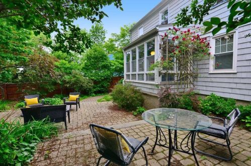 41 4th St, Providence RI 02906-3756 exterior