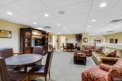 5201 Rio Vis Dr, Mahwah NJ 07430-4510 exterior