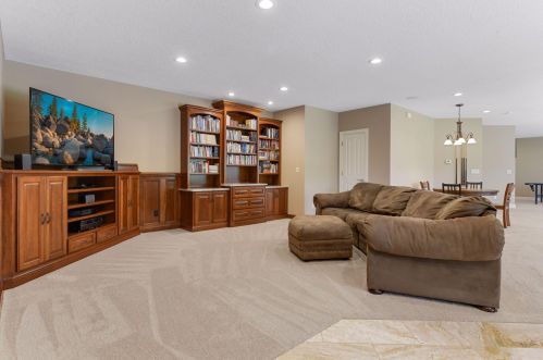 6585 Hillstrom Rd, Maple Plain MN 55359-8748 exterior