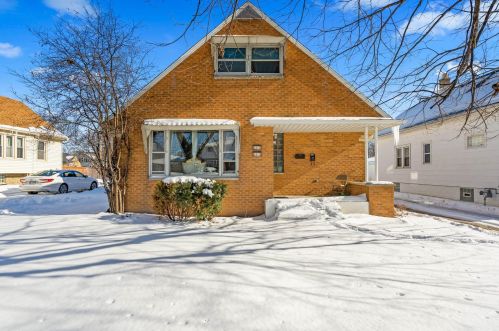 2410 68th St, Milwaukee, WI 53219-1904