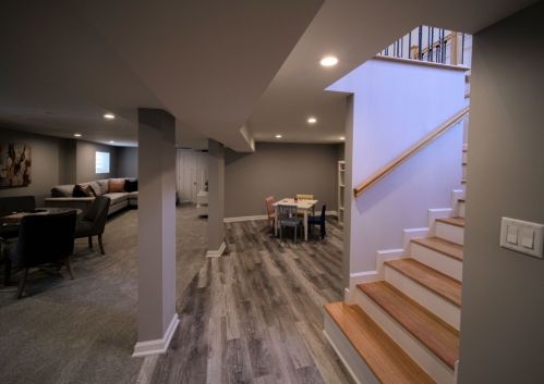 7251 Paxton Ave, Chicago IL  60649-2519 exterior