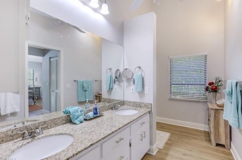 1625 Osprey Ave, Naples FL 34102-3417 exterior