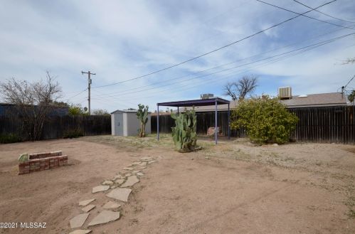 5037 2 St, Tucson AZ 85711-1104 exterior