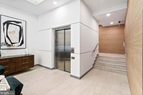 923 V St, Washington DC 20001-4025 exterior