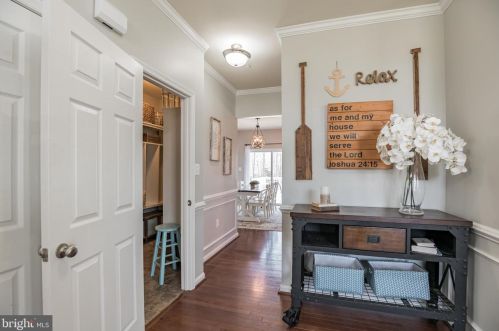 1190 Fairwood Dr, Huntingtown MD 20639-3931 exterior