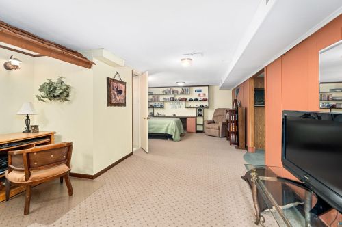 2134 Hillcrest Dr, Duluth MN 55811-3134 exterior