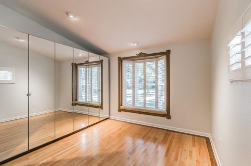 456 Davis Blvd, Tampa FL 33606-3818 exterior