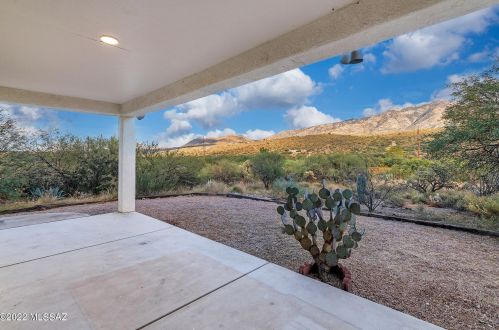 15595 Lago Del Oro Pkwy, Tucson AZ 85739-9568 exterior