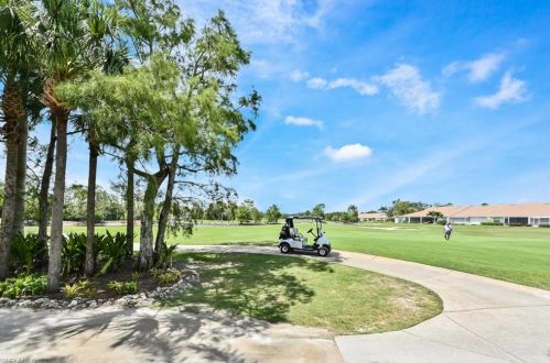 132 Glen Eagle Cir, Naples FL 34104-5714 exterior