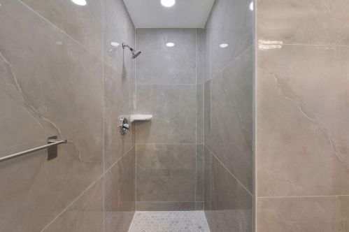 2018 18 Dr, Boynton Beach FL 33426-6417 exterior