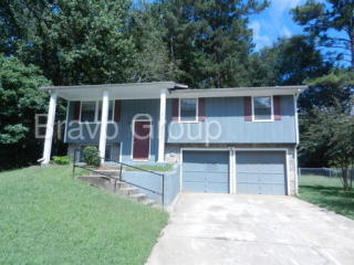 6111 Dana Ct, Lithonia GA  30058-7920 exterior