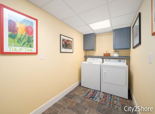 6711 Burlingame Ave, Byron Township MI 49315-9335 exterior