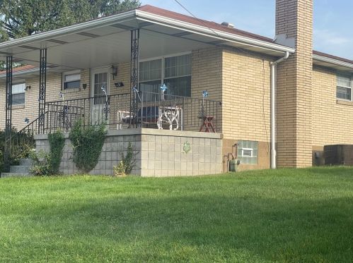 131 Lehr Ave, Pittsburgh PA  15223-1421 exterior