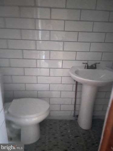 5657 Loretto Ave, Philadelphia PA 19149-3212 exterior