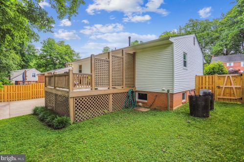 218 Forest Ave, Rockville MD 20850-1820 exterior