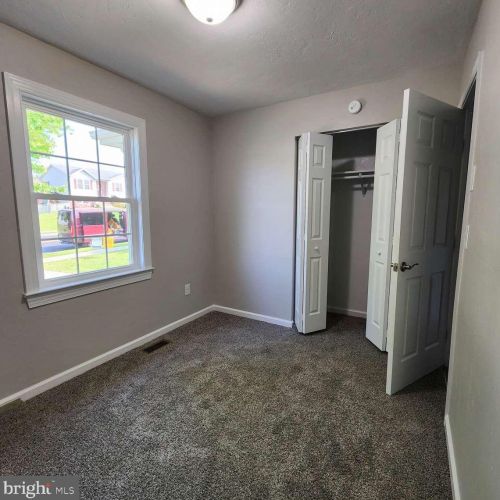 490 Columbus Ave, Littlestown PA 17340-1516 exterior