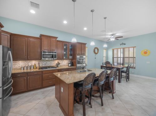 10289 Waterway Ln, Fort Pierce FL  34987-2538 exterior