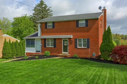 139 Patton Dr, Moon Twp, PA 15108-2523