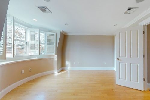 129 Newton St, Boston MA exterior