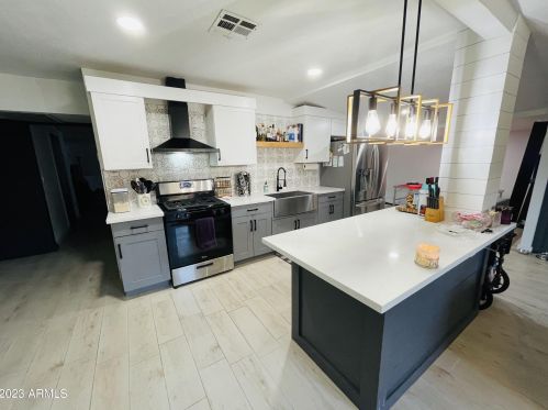 1632 37th Ave, Phoenix AZ  85009-2275 exterior