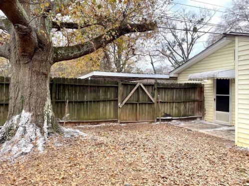 123 Love St, Austell GA 30168-4024 exterior