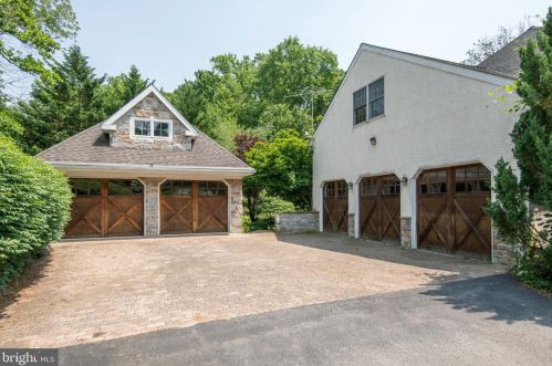 195 Carnoustie Way, Media PA 19063-1856 exterior