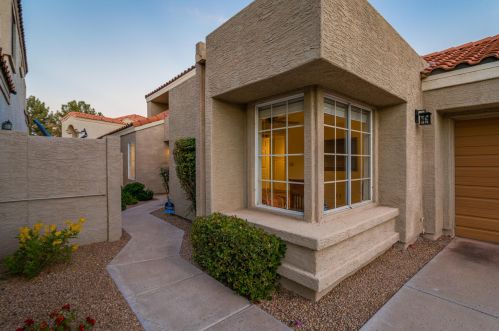 11809 40th Way, Phoenix AZ  85028-1503 exterior