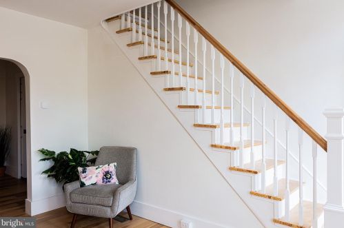 214 James St, Lancaster PA 17603-2839 exterior