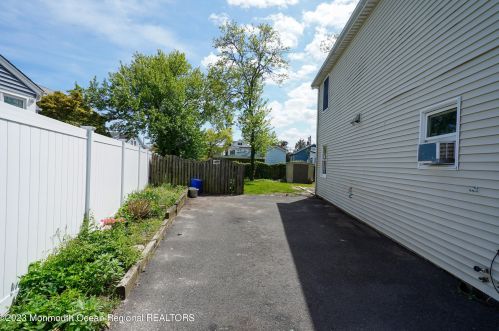 405 15 Ave, Belmar NJ 07719-2525 exterior