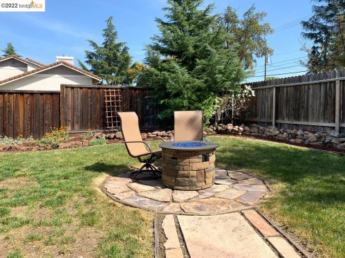 1807 Evalane Way, Concord CA 94519-2356 exterior