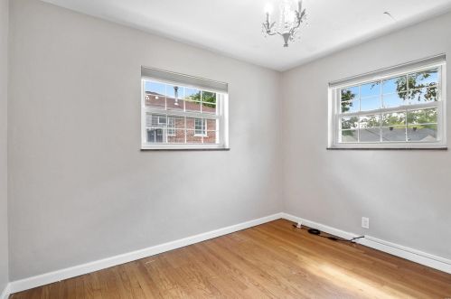 9562 Ldg Pole Ln, Saint Louis MO 63126-2160 exterior