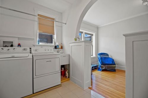 5555 Kimbark Ave, Chicago IL  60637-1618 exterior