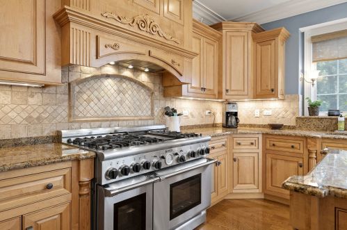 482 Prospect Ave, Elmhurst IL 60126-4325 exterior