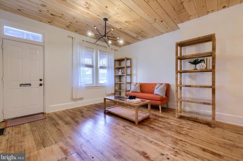 914 Plum St, Lancaster PA  17602-1938 exterior