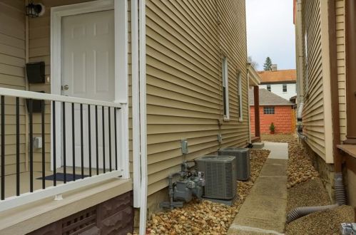 32 Wilson St, Pittsburgh, PA 15223-1761