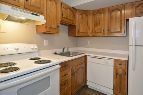 3514 Kenbrooke Ct, Kalamazoo MI  49006-5467 exterior