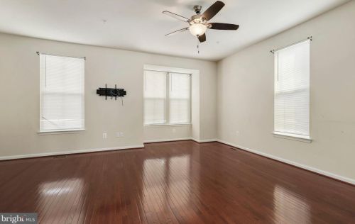 553 Fox River Hills Way, Glen Burnie MD 21060-8489 exterior