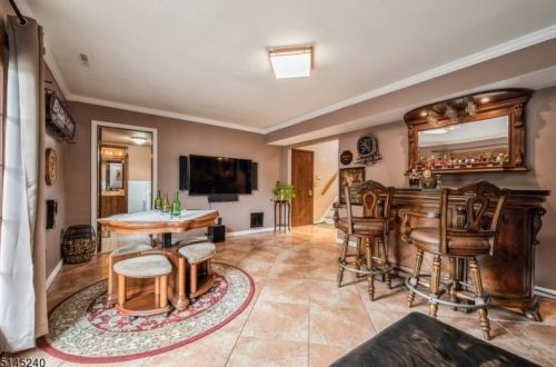 2087 Prospect Ave, Scotch Plains NJ 07076-1203 exterior