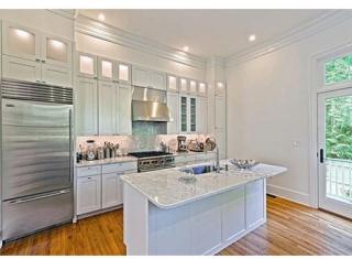 44 Follen St, Cambridge MA  02138-3503 exterior