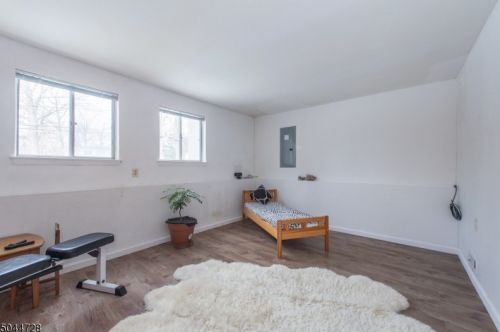 64 Glendale Ave, Livingston NJ 07039-2310 exterior