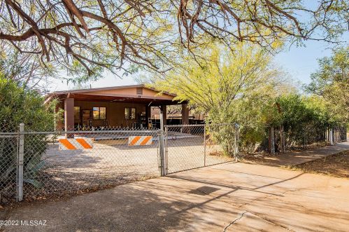 229 Lester St, Tucson AZ 85705-6551 exterior