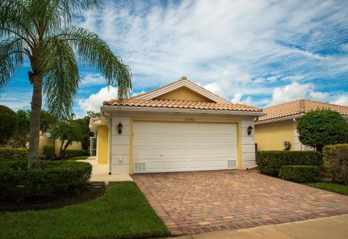 10760 Hartwick Dr, Fort Pierce FL 34987-1923 exterior