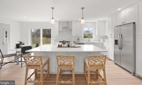 1003 Collingwood Rd, Alexandria, VA 22308-1723