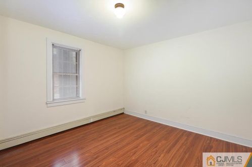 115 Spg St, Metuchen NJ 08840-2319 exterior