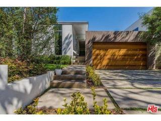 742 Orange Dr, Los Angeles CA  90019-1545 exterior